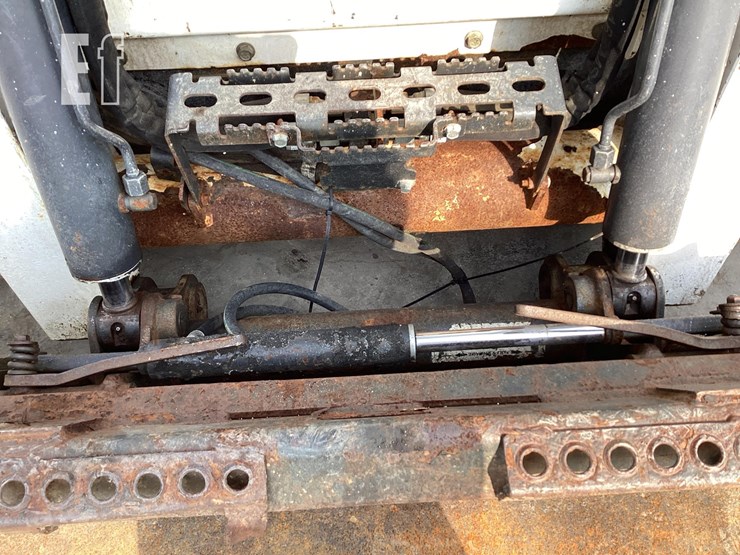 2015-bobcat-t770-image-10
