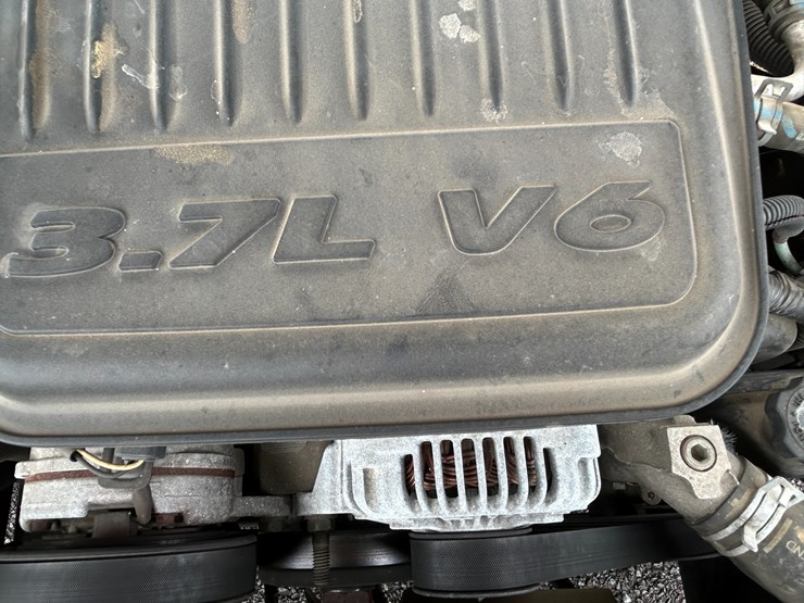 2005-dodge-dakota-image-24