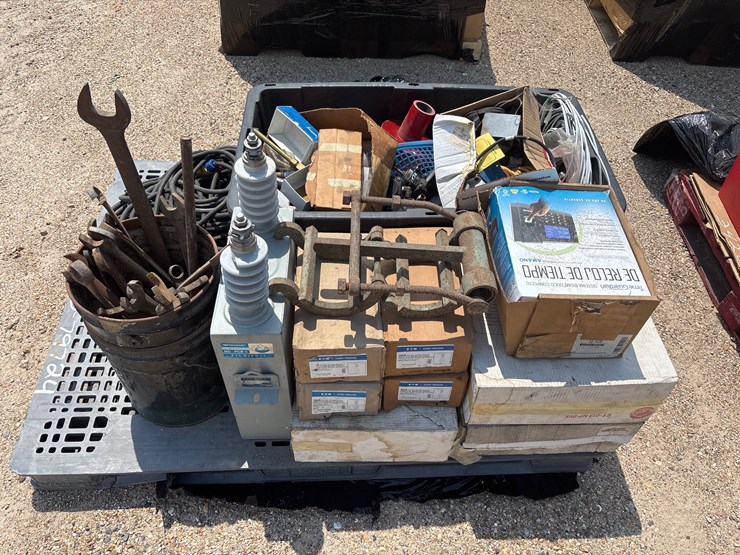 #3481-•-misc-lot-of-electrical-items-image-1