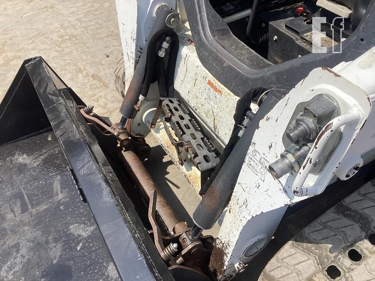 2017-bobcat-t595-image-10
