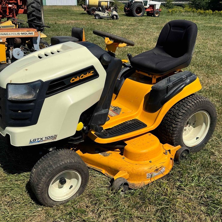 CUB CADET 1050