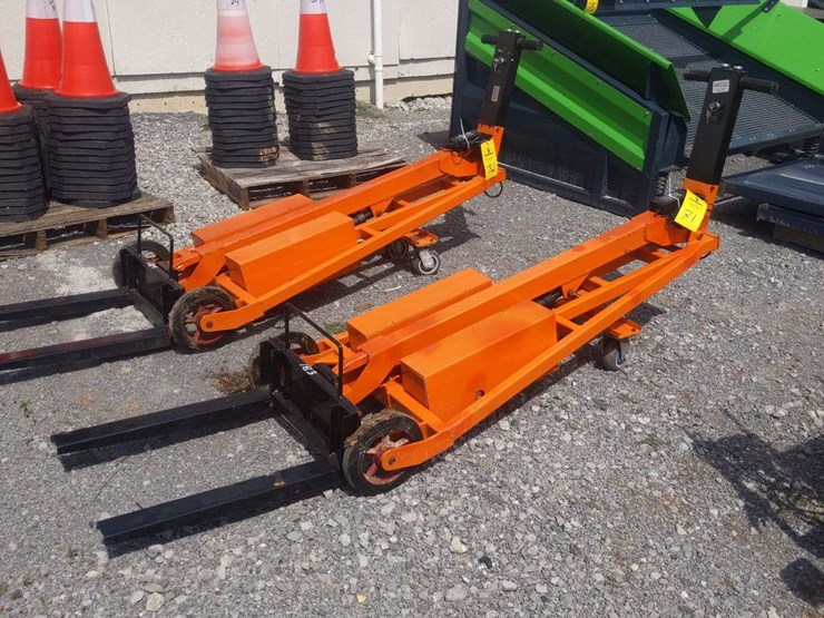 electric-pallet-jack-image-1