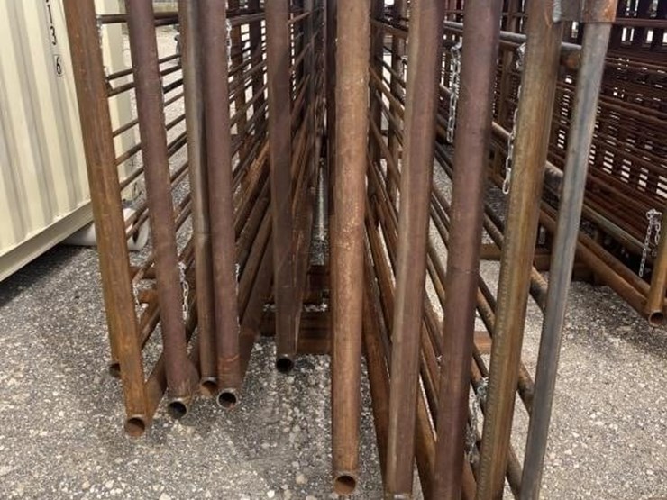 l2---(10)-24'-freestanding-panels-image-4