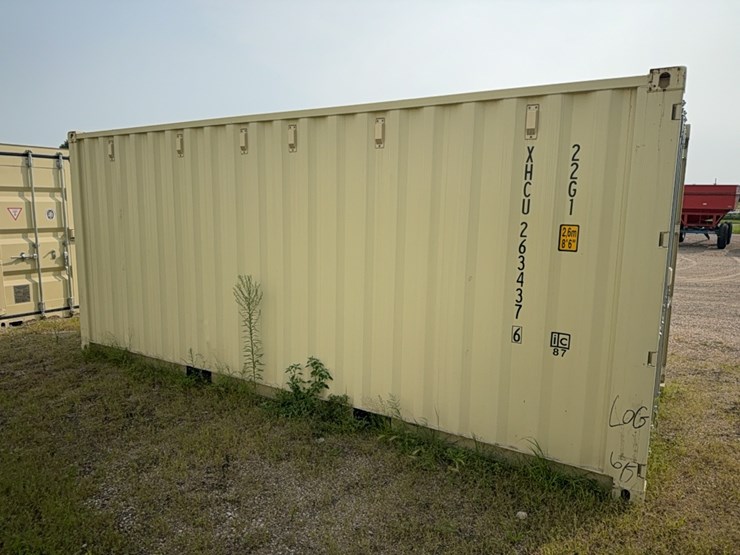 20’-l-x-8’-w-x-8.6’-tall-storage-container,-(back-side-has-some-dents)-image-3