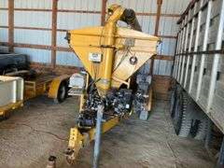 grain-o-vator-100-bu.box-on-trailer-image-2