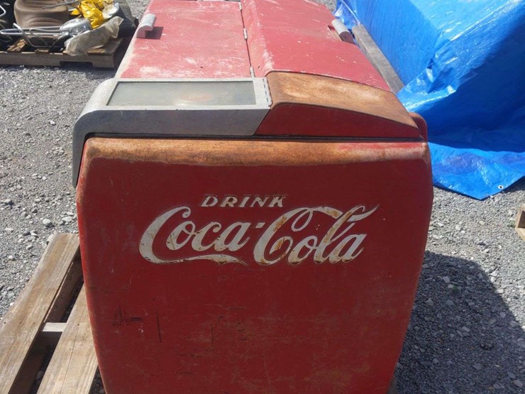 coca-cola-cooler-image-4