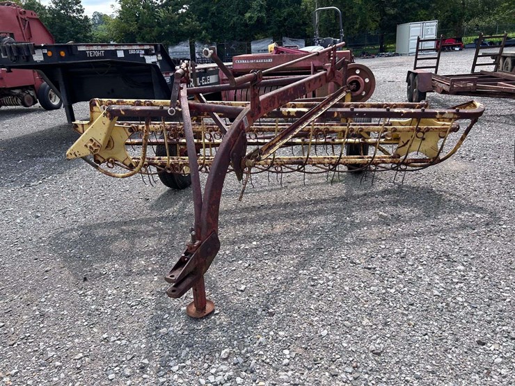 new-holland-256-image-2