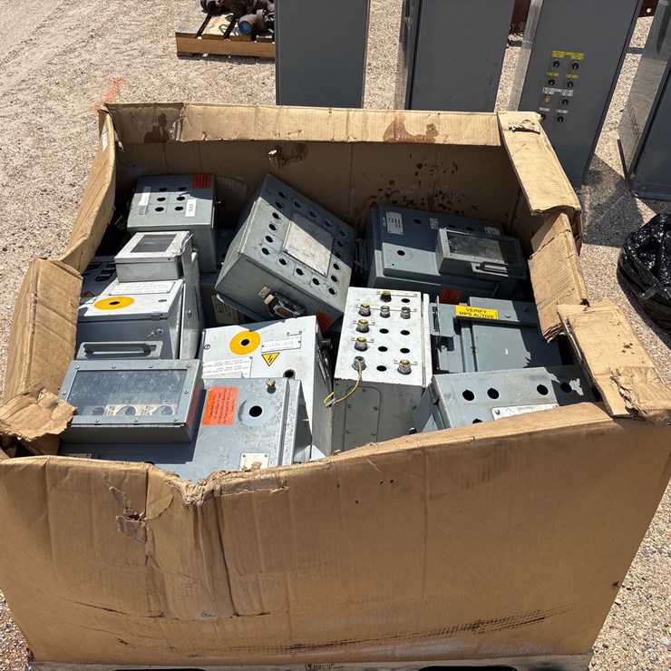 #3482 • MISC LOT OF ELECTRICAL BOXES