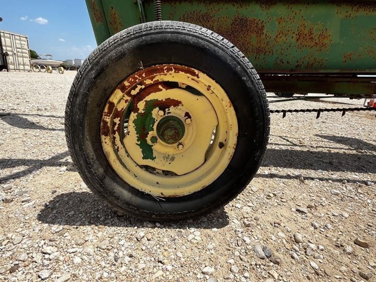 l2---square-bale-loader-image-3