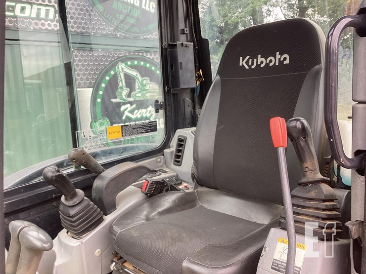 2017-kubota-kx040-4-image-14