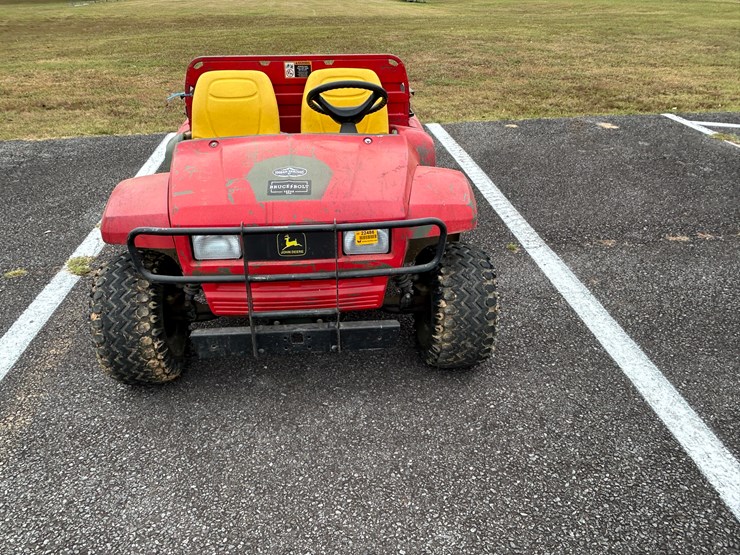 john-deere-gator-image-1