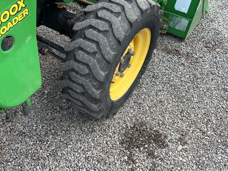 john-deere-3120-image-16