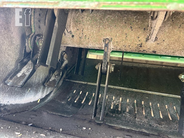 2024-john-deere-s790-image-33