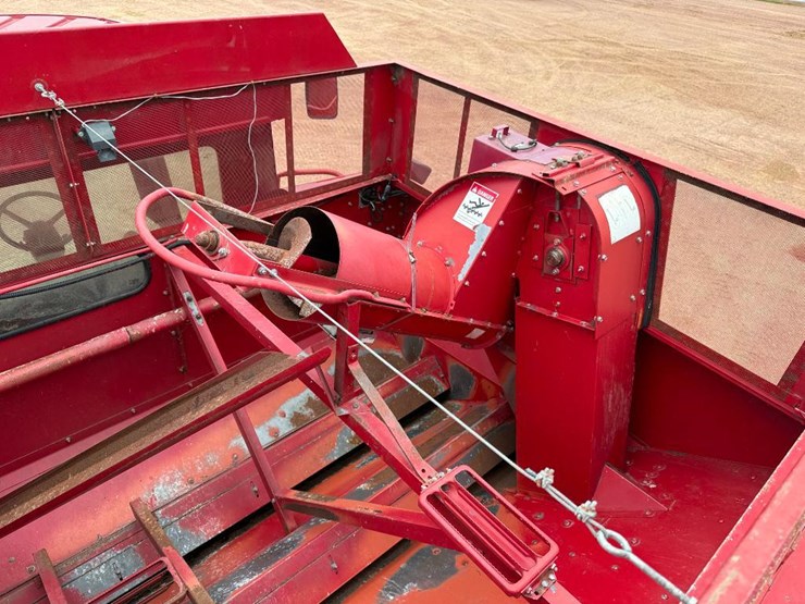 1995-case-ih-2144-image-73