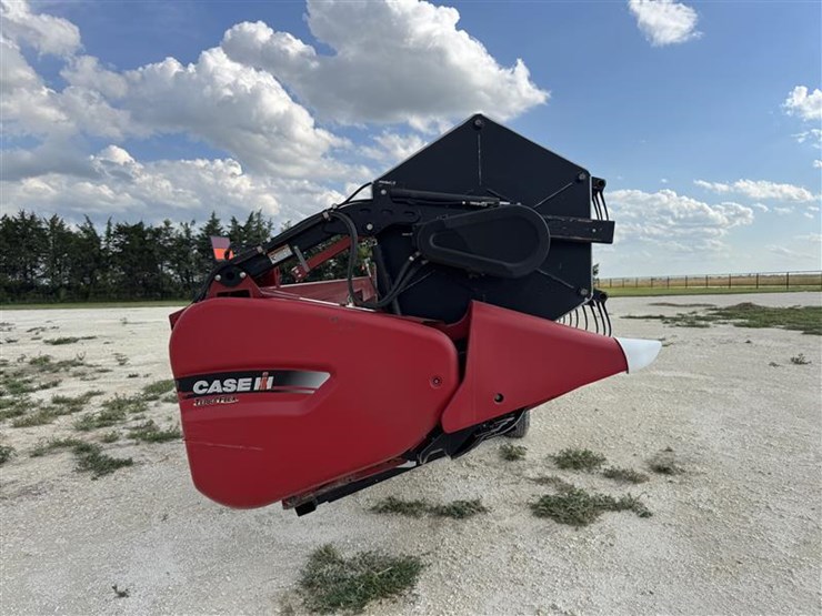 2011-case-ih-3020-image-6