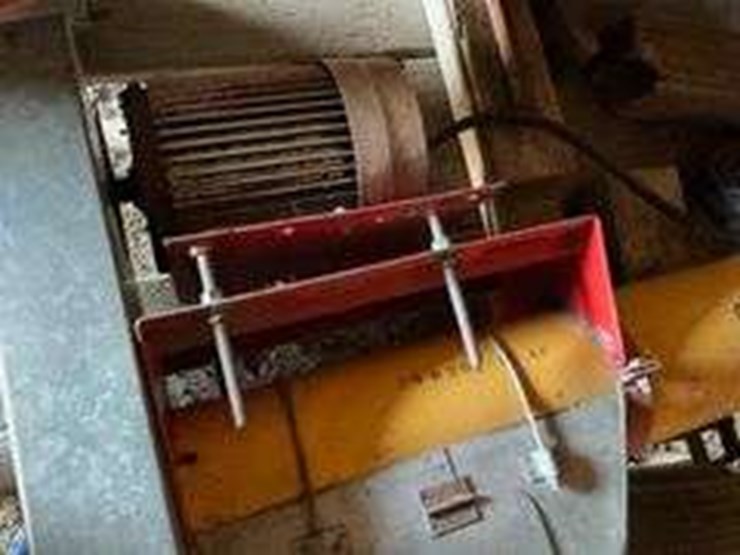 mayrath-10’-x-8”auger,-5-hp.-electric-motor-image-2