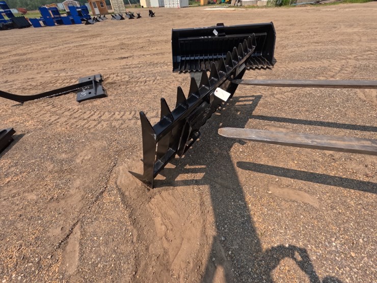 #5290-•-70"-skid-steer-root-rake-image-3