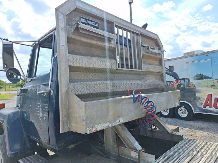 ford-l9000-image-6