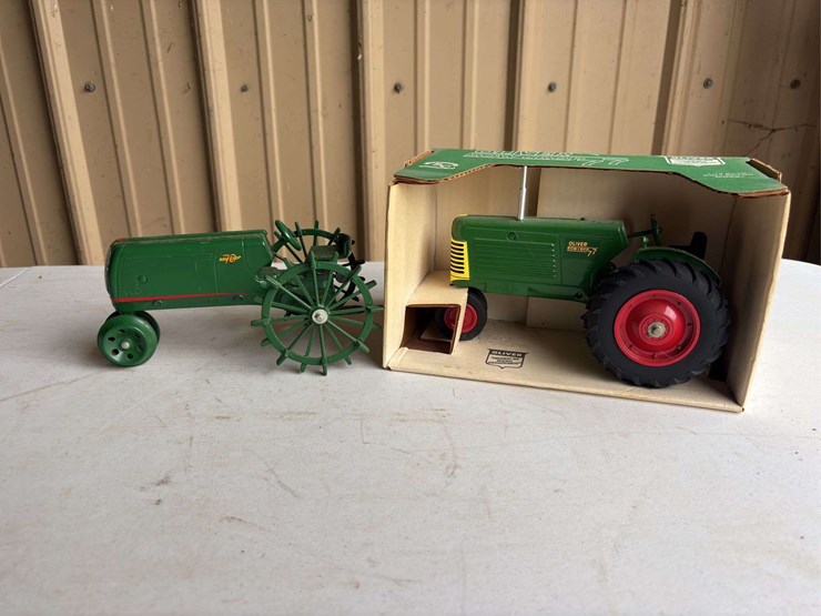 oliver-70-image-1