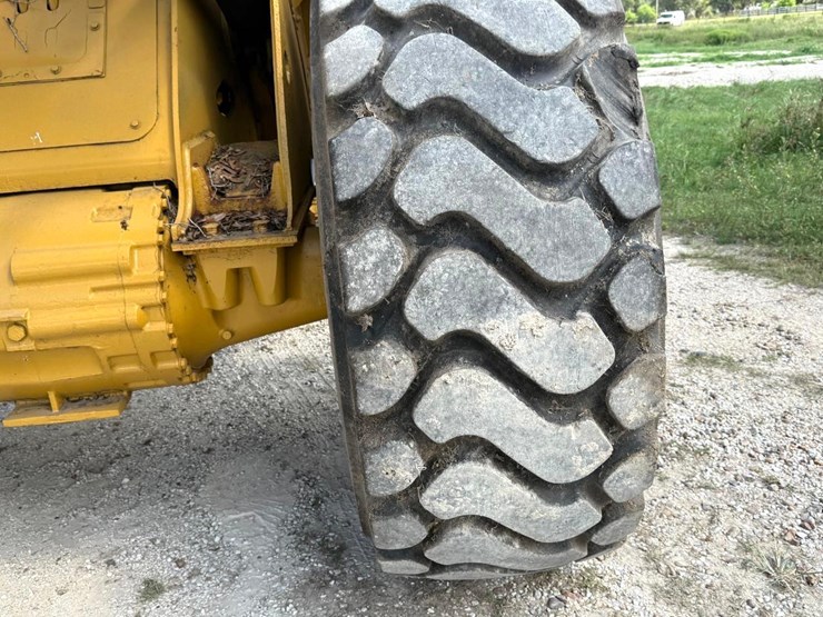 2015-caterpillar-966m-image-34
