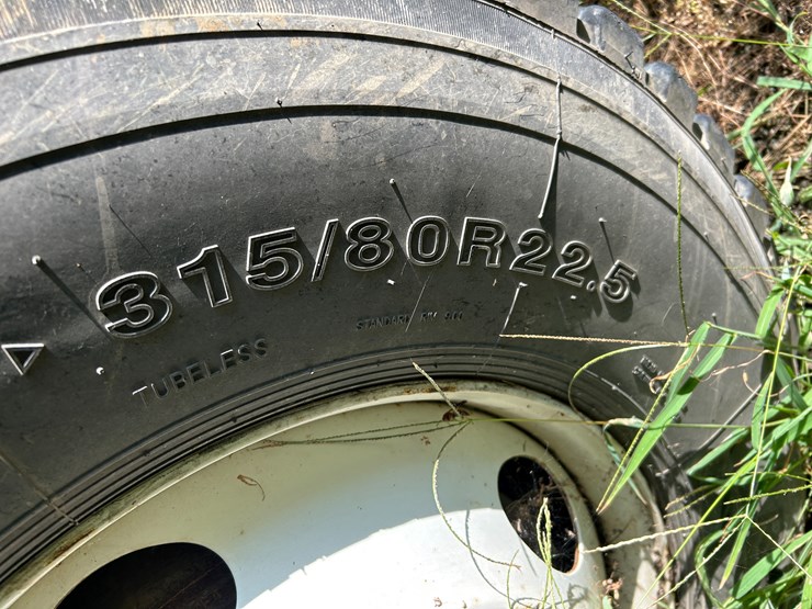 2006-sterling-l8500-image-21