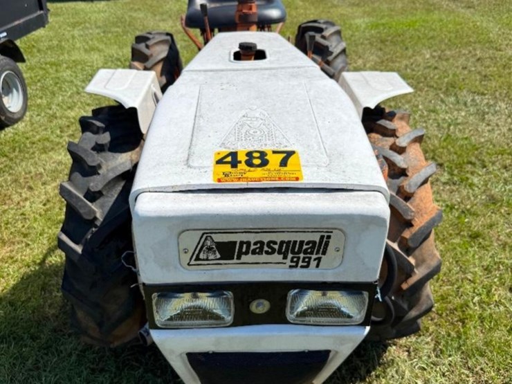 pasquali-991-articulating-tractor-(diesel,-4wd,-image-2