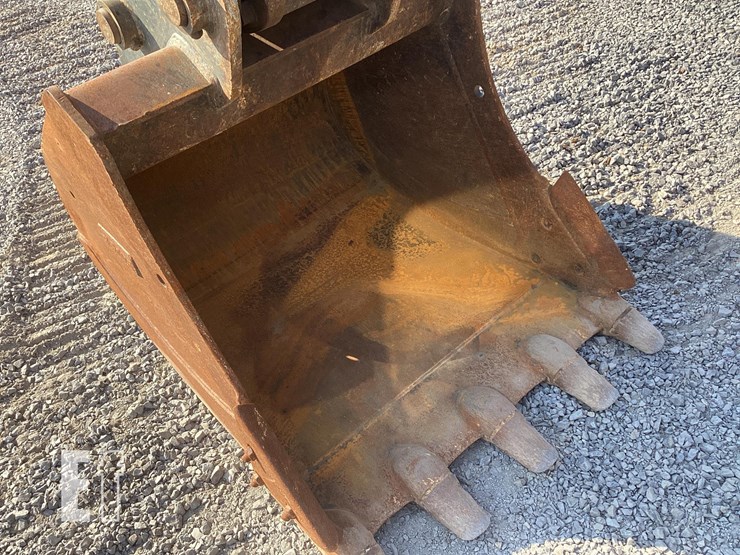 2021-bobcat-e165-image-10