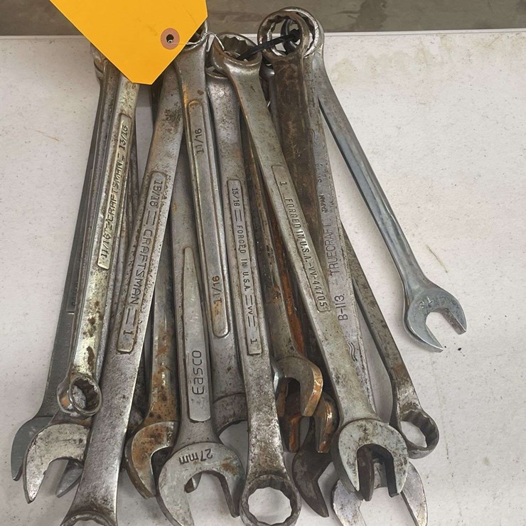 Lot of (20) Wrenches