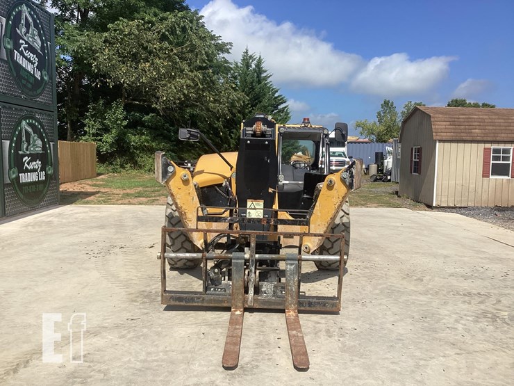 2021-caterpillar-tl1055-image-8