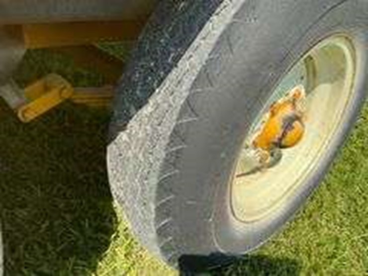 4-1/2-x-10-tandem-trailer,-with-ramp-&-lights-image-5