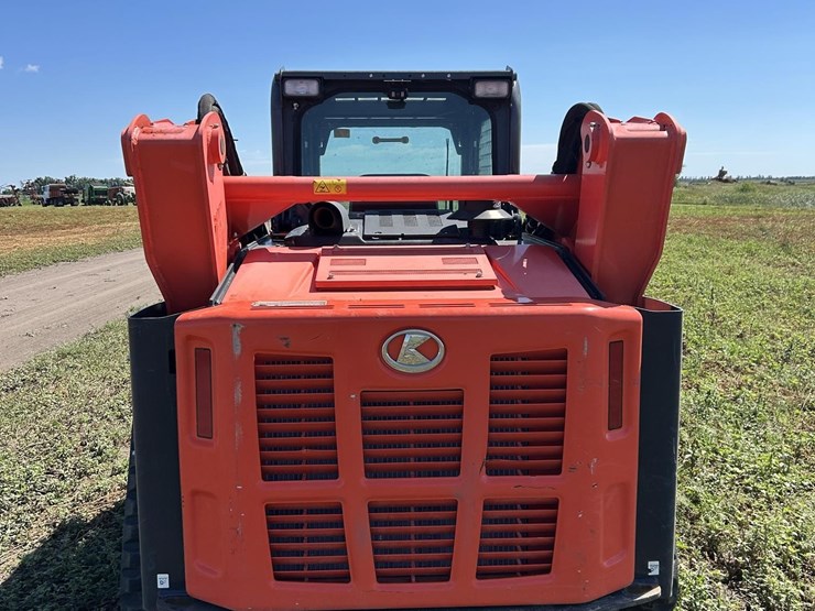 2021-kubota-svl97-2-image-4