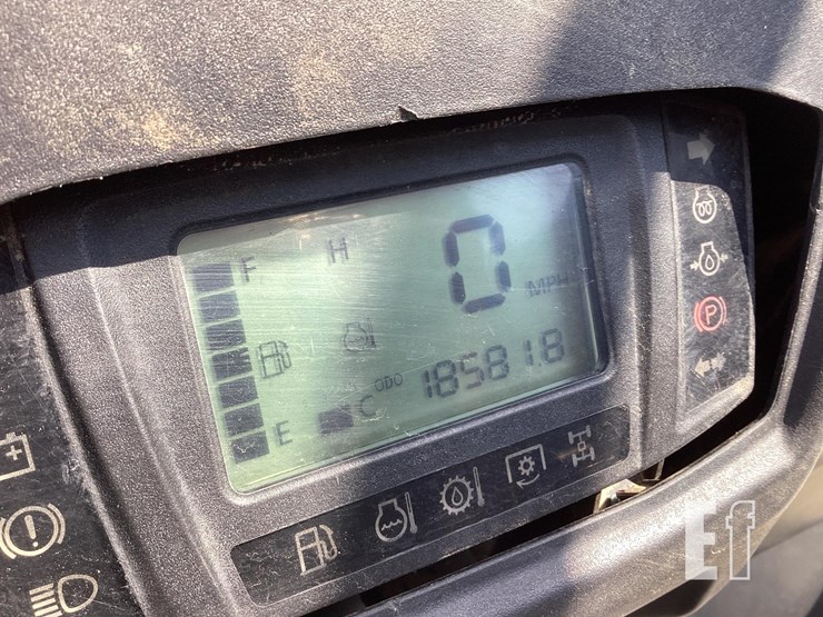 2008-kubota-rtv900-image-10