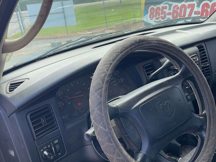 2004-dodge-dakota-image-20