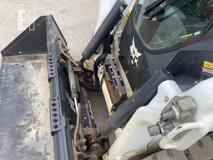 2023-bobcat-t64-image-10