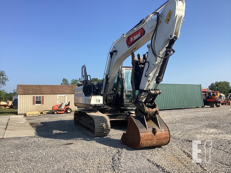 2021-bobcat-e165-image-6