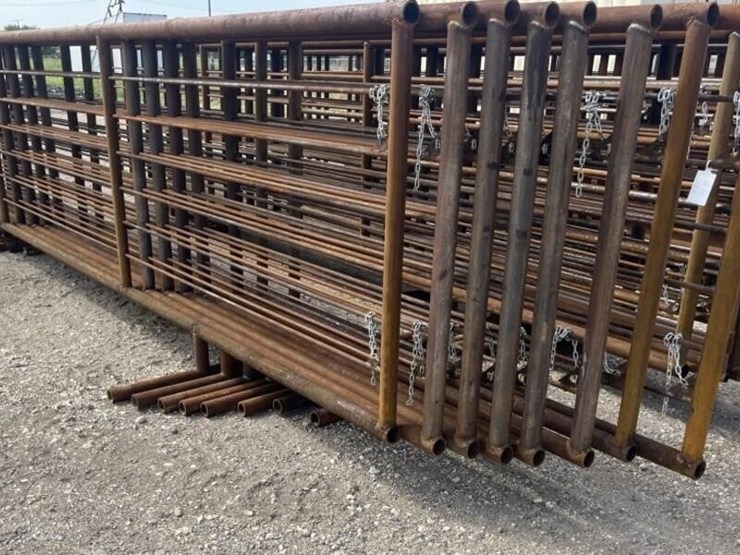 l2---(8)-24'-freestanding-panels-image-1