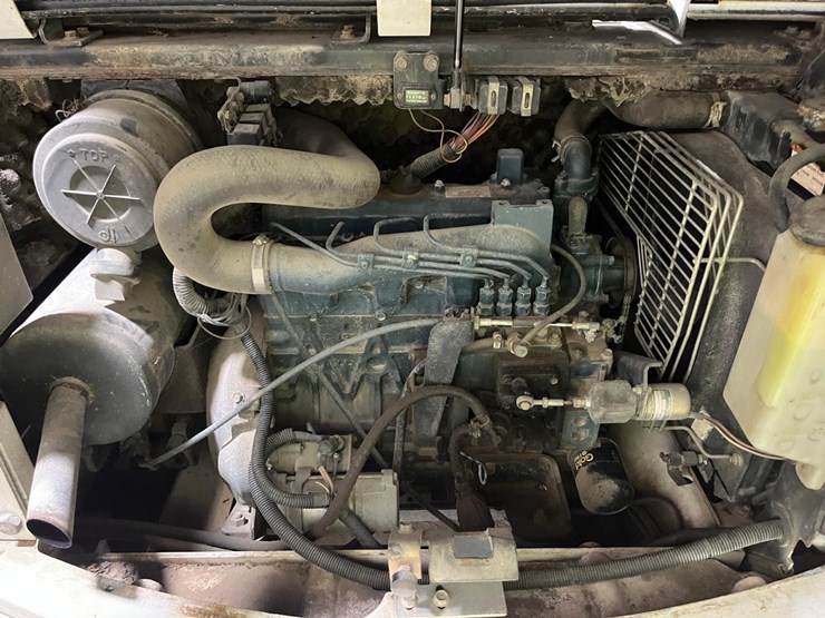 2000-bobcat-331-image-18