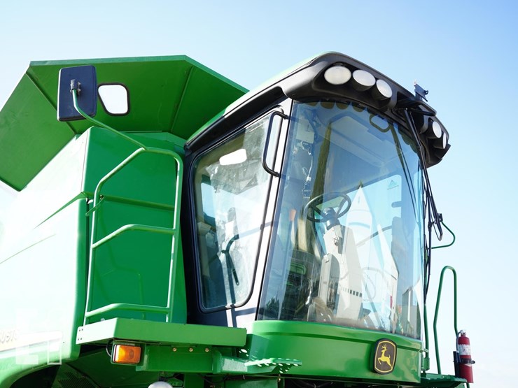 2007-john-deere-9560-sts-image-16