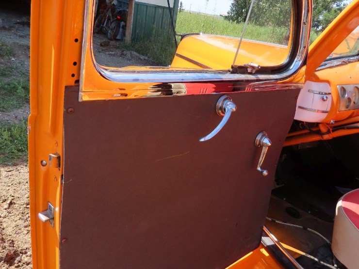 1940-ford-panel-image-12
