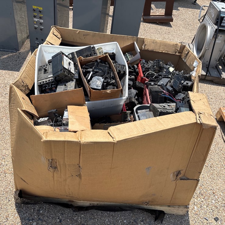 #3483 • MISC LOT OF ELECTRICAL BOXES