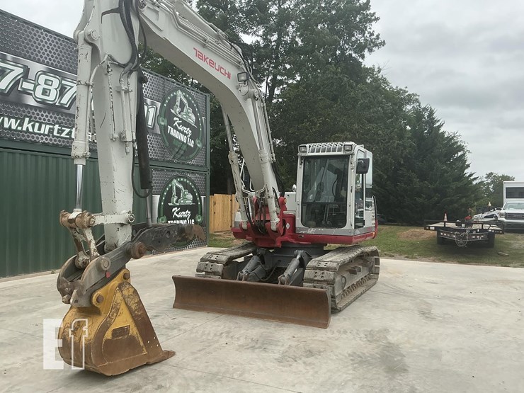 2016-takeuchi-tb1140-image-9