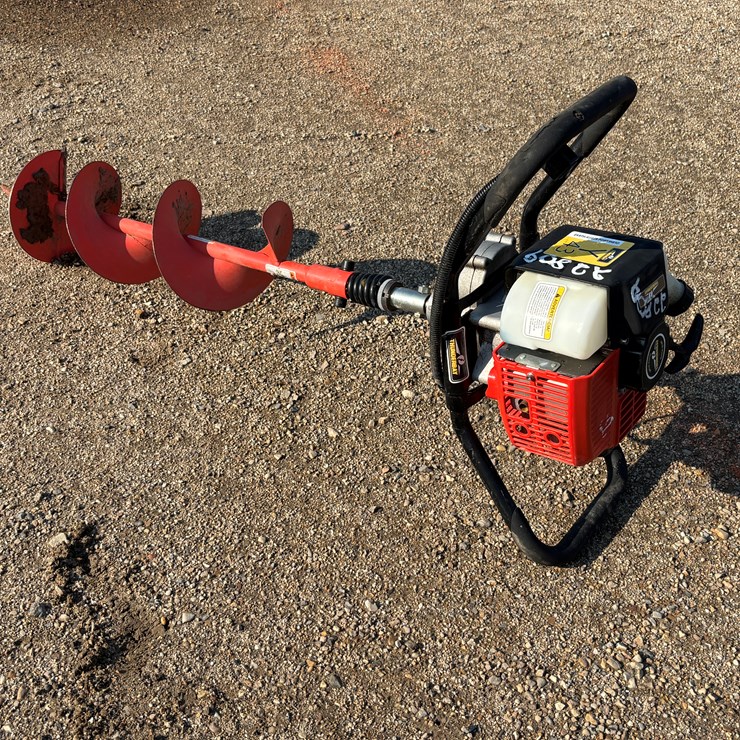 #3493 • THUNDER BAY GAS POST HOLE DIGGER