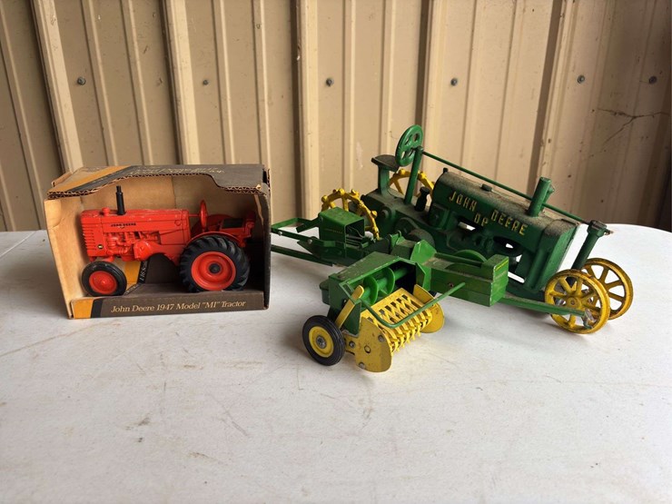 john-deere-16-image-1