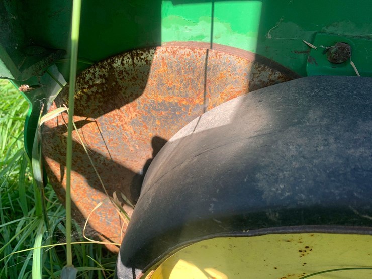 john-deere-7000-corn-planter-image-11