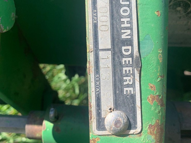 john-deere-7000-corn-planter-image-13