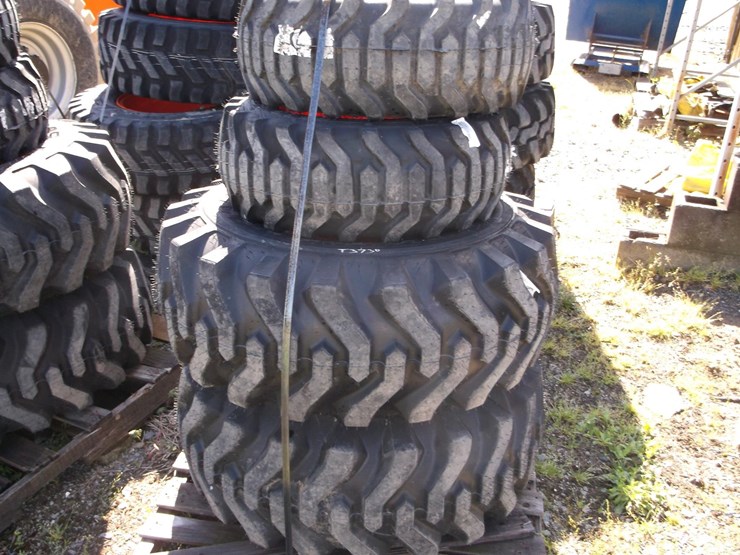 set-of-ag-r4-wheels-and-tires-image-2