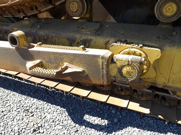 2011-caterpillar-d7e-image-9