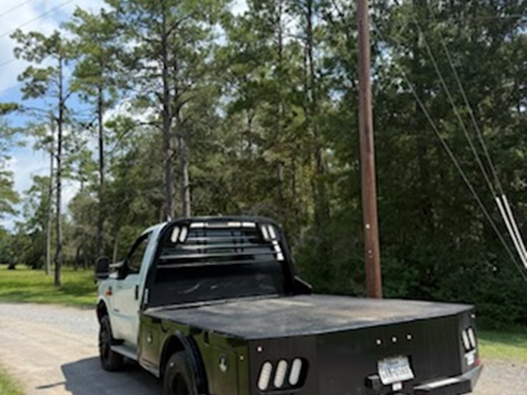 2002-ford-f550-image-3