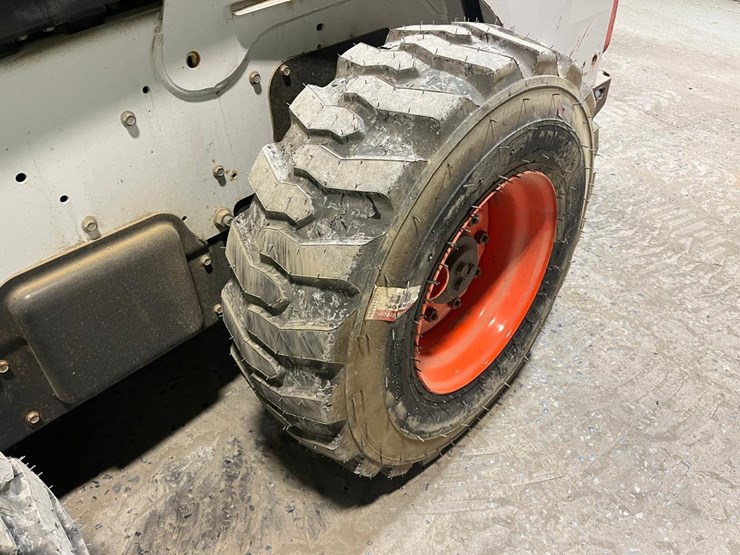 2018-bobcat-s650-image-13