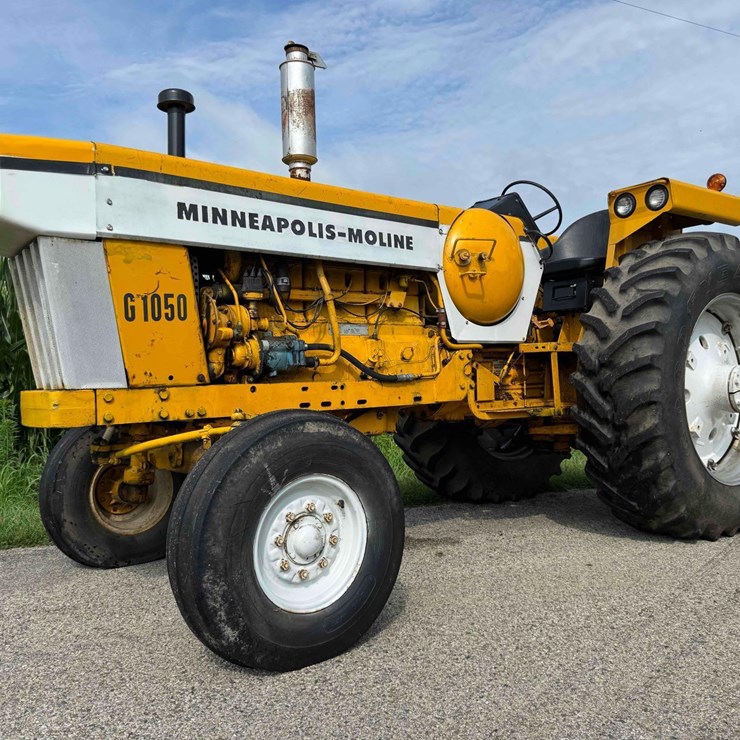 1970 MINNEAPOLIS MOLINE G1050